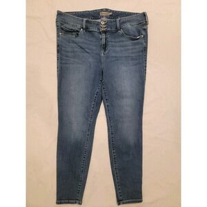Torrid  Super Soft stretch  jeans: Jegging fit, Women's 20 reg medium wash